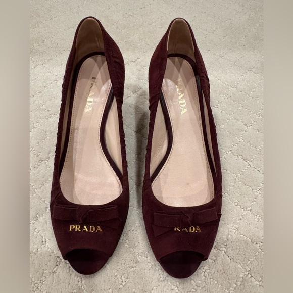 Prada Women's Burgundy Peep-Toe Heels sz 7.5 - Picture 1 of 6
